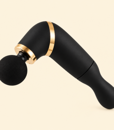 BLD-339 rechargeable massage gun with long handle and four interchangeable heads