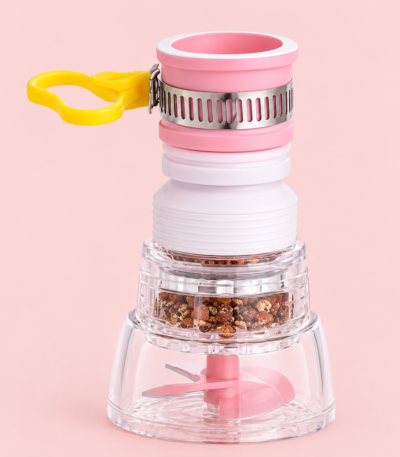 Splash faucet nozzle with 360-degree rotating head and three spray modes