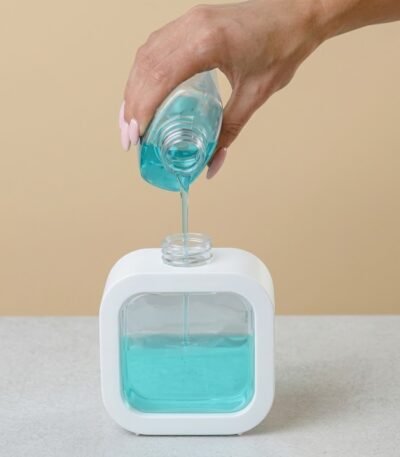 Portable refillable soap dispenser bottle 300ml 500ml clear pump bottle